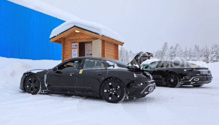 Porsche Taycan, questo il nome della 100% elettrica Mission E - Foto 10 di 38