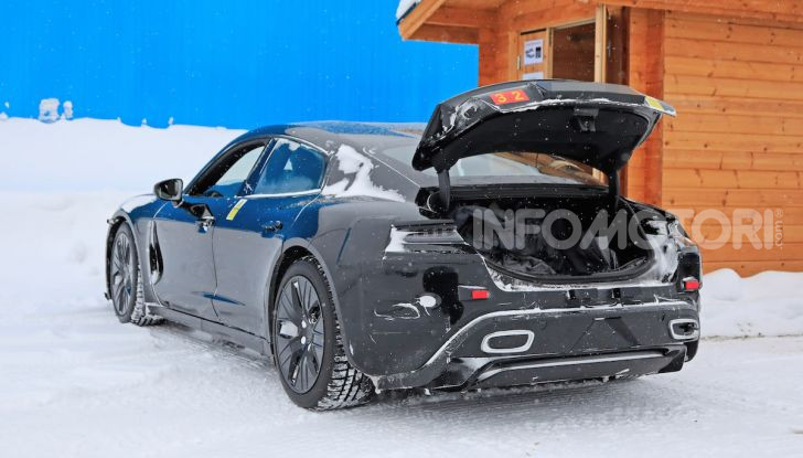 Porsche Taycan, questo il nome della 100% elettrica Mission E - Foto 11 di 38