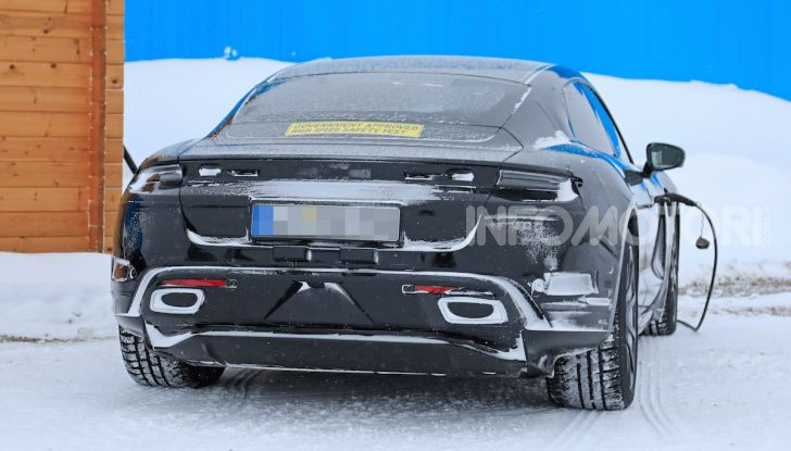 Porsche Taycan, questo il nome della 100% elettrica Mission E - Foto 21 di 38