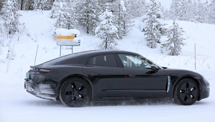 Porsche Taycan, questo il nome della 100% elettrica Mission E - Foto 7 di 38