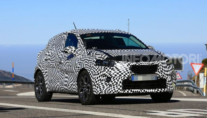 Renault Captur 2020: il Crossover francese più aggressivo e Tech - Foto 2 di 10