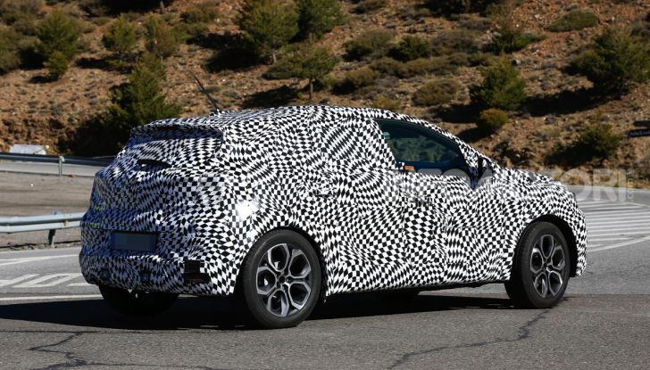 Renault Captur 2020: il Crossover francese più aggressivo e Tech - Foto 8 di 10
