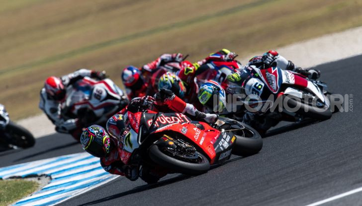 SBK 2019, Phillip Island: Ducati Panigale V4R e Bautista sul tetto del mondo - Foto 9 di 16