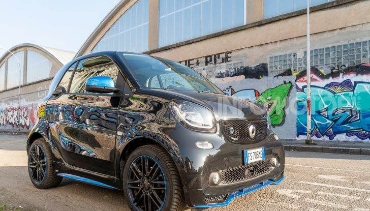 Daimler e Geely Holding, joint venture globale per sviluppare il marchio smart - Foto 19 di 53