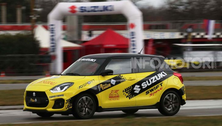 Suzuki Swift Sport auto ufficiale del Rally Italia Talent 2019 - Foto 3 di 11