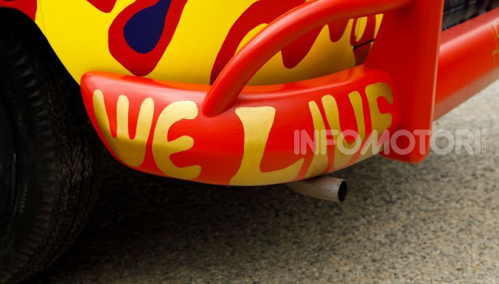 Volkswagen Bulli Light, replica dell’icona di Woodstock - Foto 9 di 20