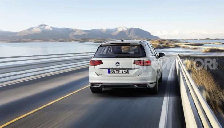 Volkswagen Passat: la 9° generazione del 2023 sarà solo station wagon - Foto 19 di 41