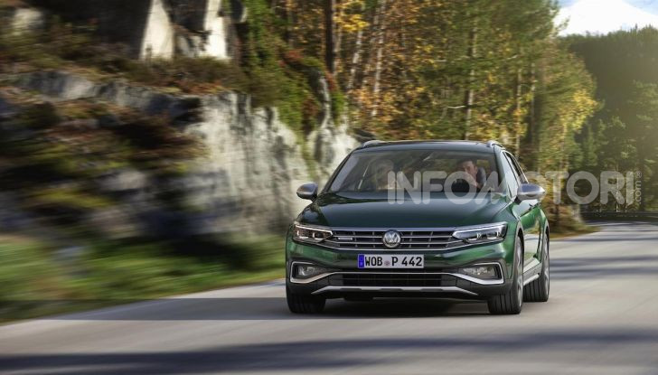 Volkswagen Passat: la 9° generazione del 2023 sarà solo station wagon - Foto 31 di 41