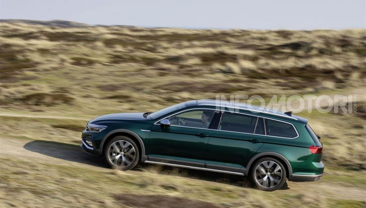 Volkswagen Passat: la 9° generazione del 2023 sarà solo station wagon - Foto 3 di 41