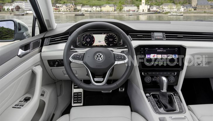 Volkswagen Passat: la 9° generazione del 2023 sarà solo station wagon - Foto 40 di 41