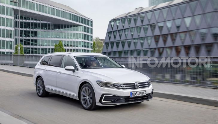 Volkswagen Passat: la 9° generazione del 2023 sarà solo station wagon - Foto 12 di 41