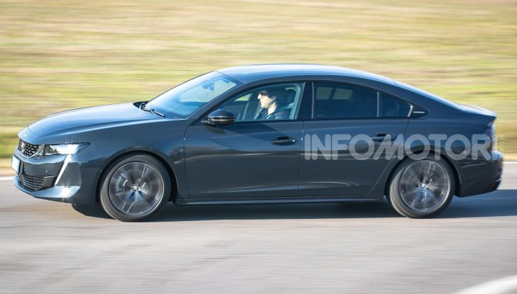 In viaggio verso Ginevra e nel futuro elettrificato con Peugeot - Foto 26 di 49