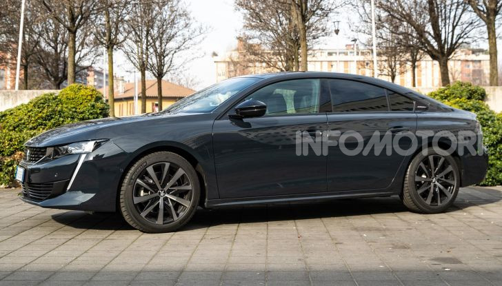 In viaggio verso Ginevra e nel futuro elettrificato con Peugeot - Foto 11 di 49