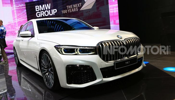 Nuova BMW Serie 7 2019: un restyling imperioso per l’ammiraglia tedesca - Foto 17 di 43