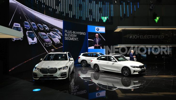 Nuova BMW Serie 7 2019: un restyling imperioso per l’ammiraglia tedesca - Foto 29 di 43