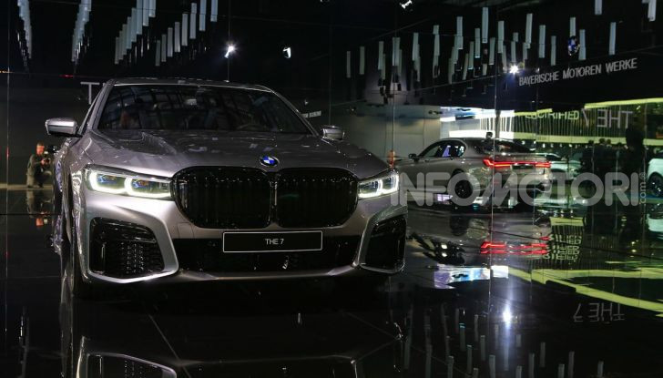 Nuova BMW Serie 7 2019: un restyling imperioso per l’ammiraglia tedesca - Foto 7 di 43