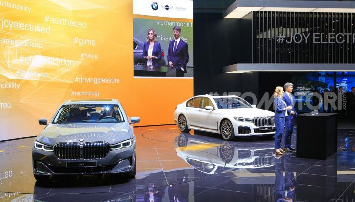 Nuova BMW Serie 7 2019: un restyling imperioso per l’ammiraglia tedesca - Foto 40 di 43