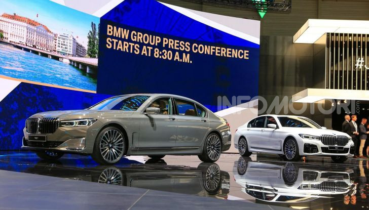 Nuova BMW Serie 7 2019: un restyling imperioso per l’ammiraglia tedesca - Foto 41 di 43