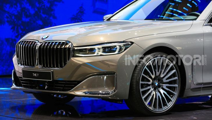 Nuova BMW Serie 7 2019: un restyling imperioso per l’ammiraglia tedesca - Foto 42 di 43