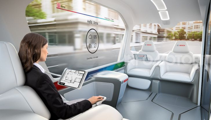 Bosch presenta al CES lo shuttle per la mobilità del futuro - Foto 5 di 7