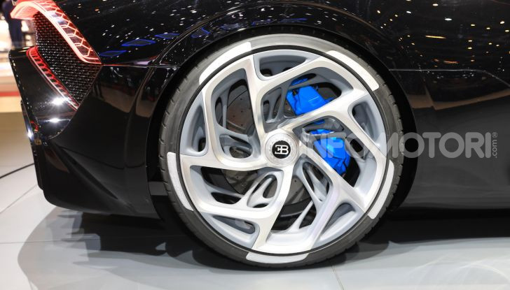 Cristiano Ronaldo vuole comprare la Bugatti La Voiture Noire per 18 milioni - Foto 10 di 32
