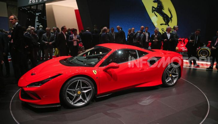 Ferrari F8 Tributo, berlinetta a motore centrale-posteriore - Foto 7 di 20