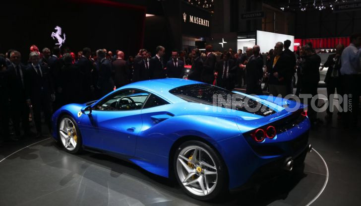 Ferrari F8 Tributo, berlinetta a motore centrale-posteriore - Foto 14 di 20