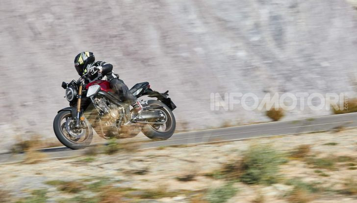 Prova su strada Honda CB650R e CBR650R 2019, caratteristiche, prezzi ed opinioni - Foto 27 di 78