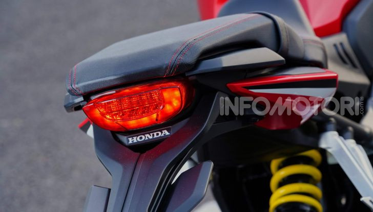 Prova su strada Honda CB650R e CBR650R 2019, caratteristiche, prezzi ed opinioni - Foto 51 di 78