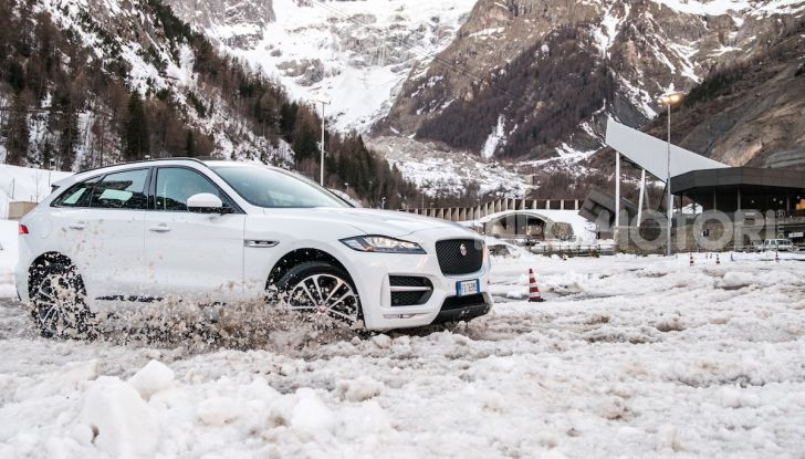 Jaguar F-Pace: tutte le novità della versione 2019 - Foto 15 di 32