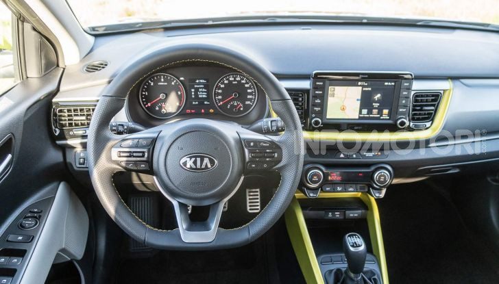 Prova Kia Stonic 1.6 CRDI da 110 CV: il Crossover per tutti! - Foto 11 di 34