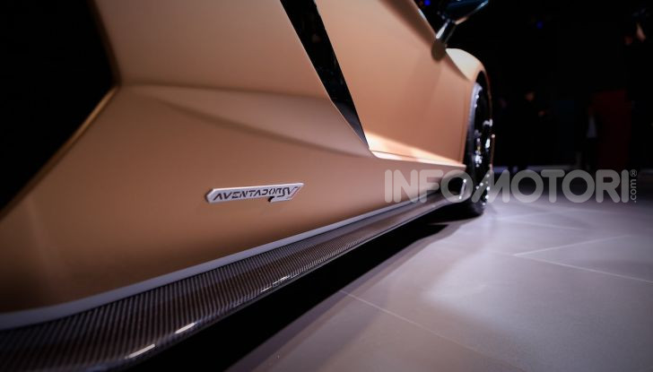 Lamborghini Aventador SVJ Roadster - Foto 7 di 15