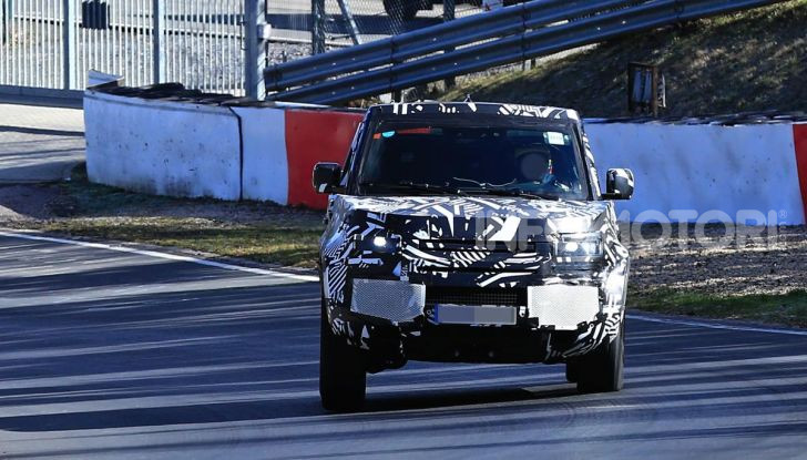 Nuova Land Rover Defender 2020, nuove immagini dei test dinamici - Foto 17 di 18