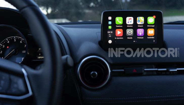 Prova Mazda CX-3 con il benzina da 121CV: tanto divertimento e stile! - Foto 33 di 36