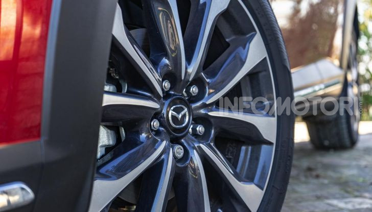 Prova Mazda CX-3 con il benzina da 121CV: tanto divertimento e stile! - Foto 5 di 36