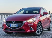 Prova nuova Mazda2: la leggerezza dell’1.5 Skyactiv-G da 90CV a benzina