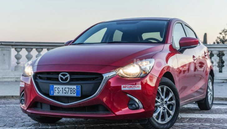 Prova nuova Mazda2: la leggerezza dell’1.5 Skyactiv-G da 90CV a benzina - Foto 1 di 26