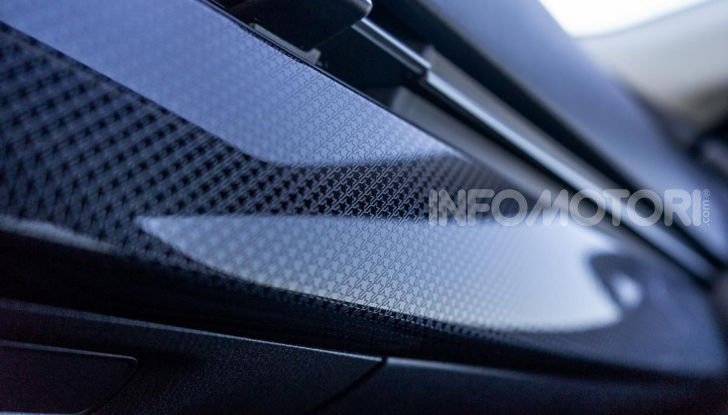 Prova nuova Mazda2: la leggerezza dell’1.5 Skyactiv-G da 90CV a benzina - Foto 14 di 26