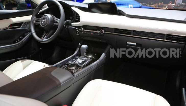 Nuova Mazda3 2019, debutta la quarta generazione della compatta - Foto 5 di 12