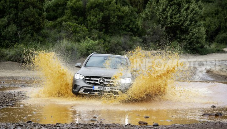 Nuova Mercedes GLC: per la strada e per l’offroad - Foto 11 di 26