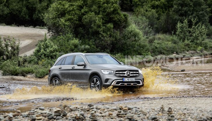 Nuova Mercedes GLC: per la strada e per l’offroad - Foto 13 di 26