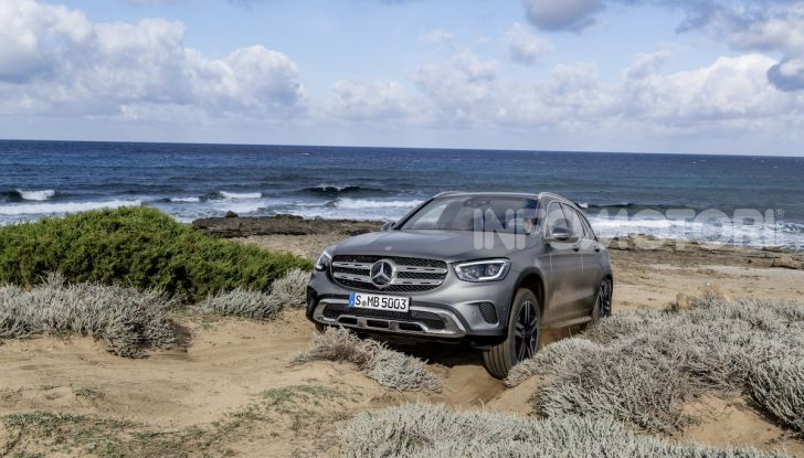Nuova Mercedes GLC: per la strada e per l’offroad - Foto 19 di 26