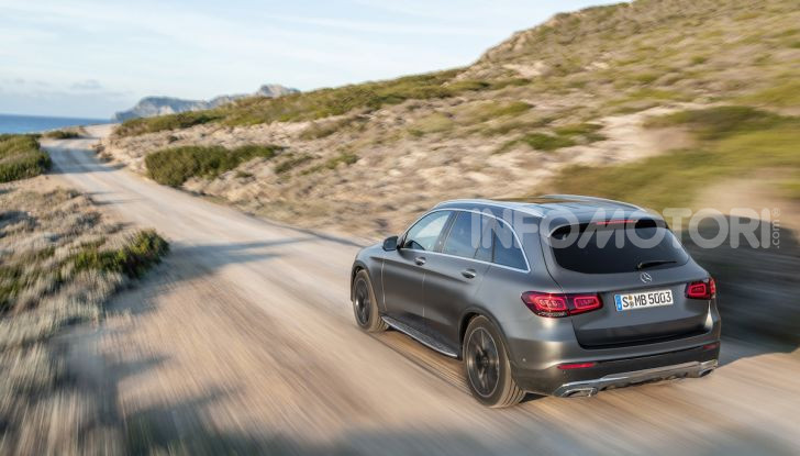 Nuova Mercedes GLC: per la strada e per l’offroad - Foto 22 di 26