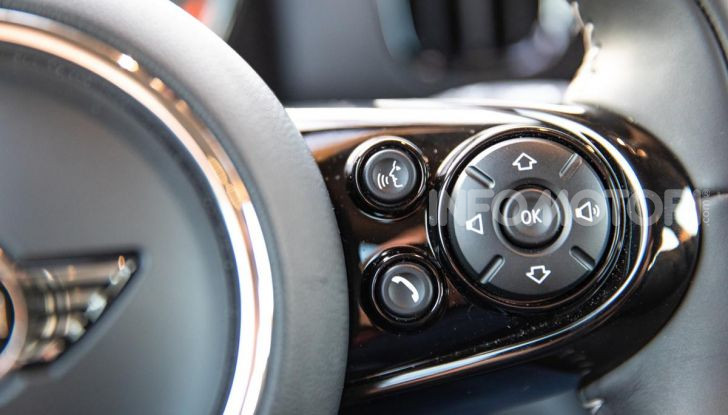 Prova MINI Countryman ibrida plug-in 2019: 224CV per risparmiare - Foto 21 di 57