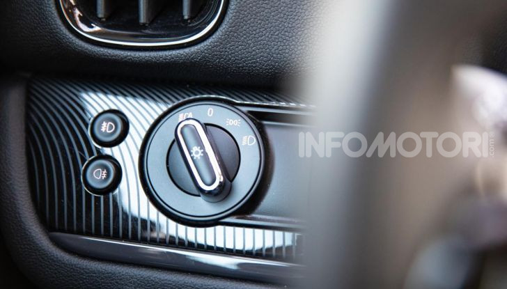 Prova MINI Countryman ibrida plug-in 2019: 224CV per risparmiare - Foto 18 di 57