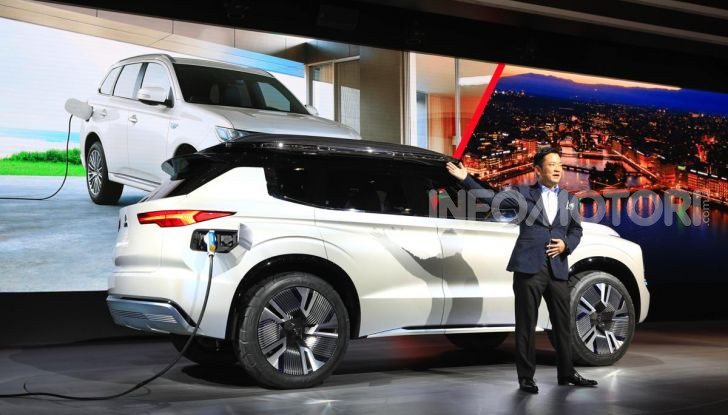 Mitsubishi Engelberg Tourer: SUV elettrico per il Salone di Ginevra 2019 - Foto 20 di 40