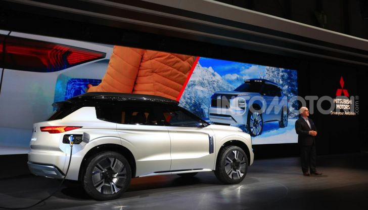 Mitsubishi Engelberg Tourer: SUV elettrico per il Salone di Ginevra 2019 - Foto 21 di 40