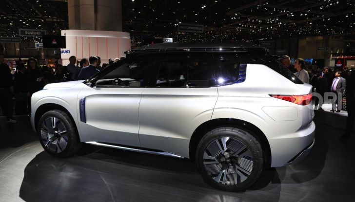Mitsubishi Engelberg Tourer: SUV elettrico per il Salone di Ginevra 2019 - Foto 6 di 40