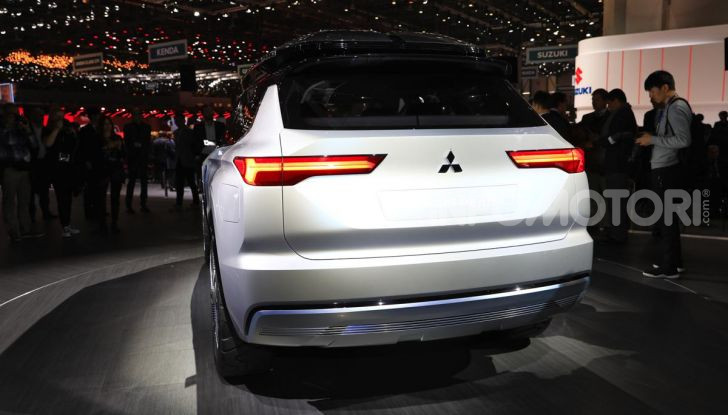 Mitsubishi Engelberg Tourer: SUV elettrico per il Salone di Ginevra 2019 - Foto 7 di 40