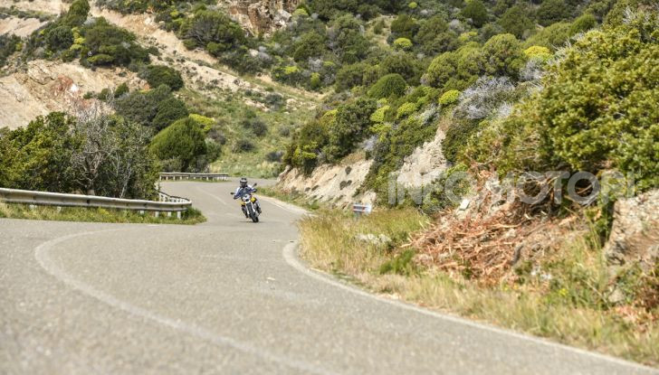 La Moto Guzzi V85TT piace e Mandello assume 18 giovani operai - Foto 27 di 116